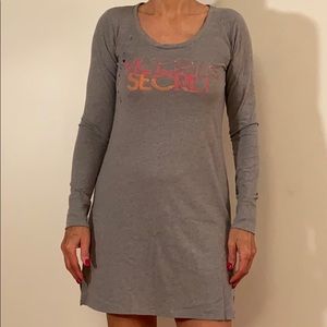 🆕 VS NEW sleepwear or lounge!